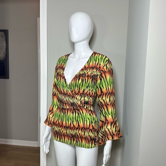 Vintage Y2K Piano Tropical Tiger Print Crinkle Fabric Flare Sleeve Blouse - Picture 3 of 7